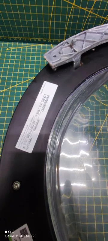 Люк Bosch 100194 с дефектом