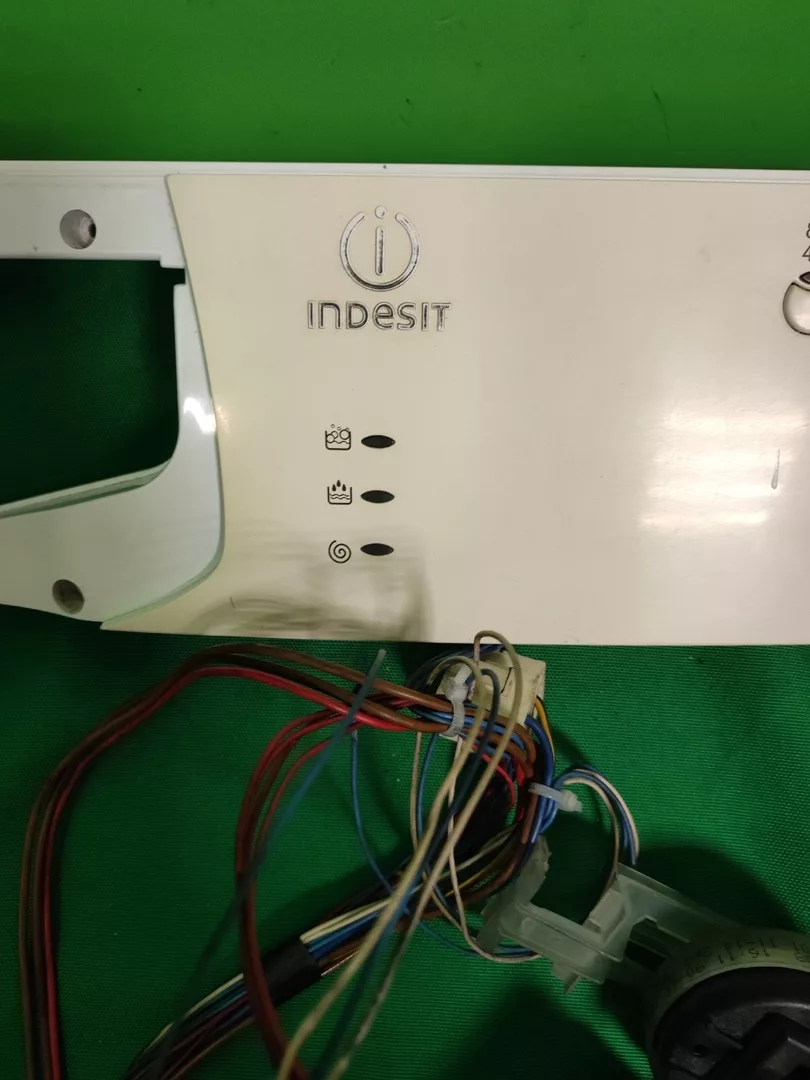 Модуль управления для стиральной машины Indesit WISN81