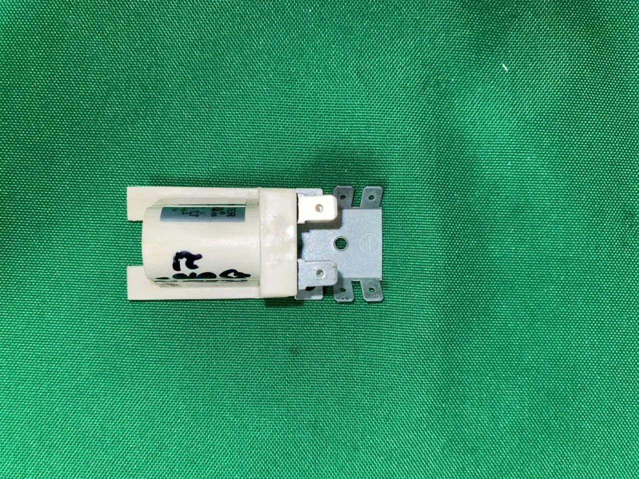 Сетевой фильтр Beko FC86-f-25016-21