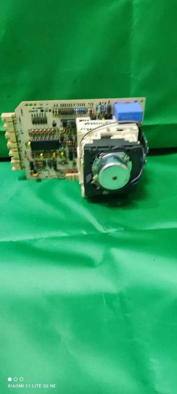 Программатор Whirlpool EC4477.01 M05