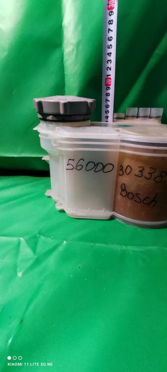 fa96d027-7c6e-490b-baf3-cd9d1edc7b4f Бункер соли Bosch 5600030338 9000006217 для пмм