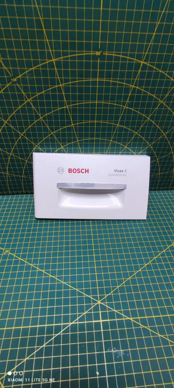 Панель порошкоприемника Bosch 9000057083-5si с дефектом