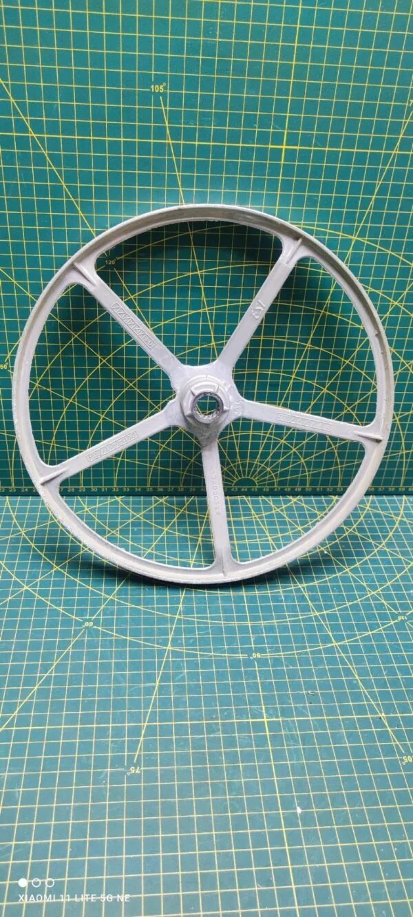 Шкив Indesit 174000528