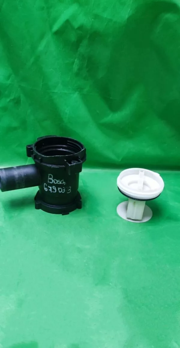 Улитка Bosch 679033 (2 винта, 2 защелки)