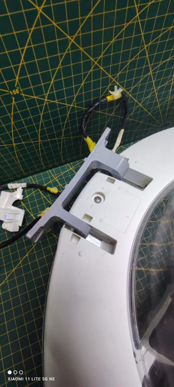Люк Samsung DC97-197239 белый