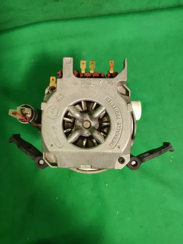 Циркуляционный насос Bosch 5600025345