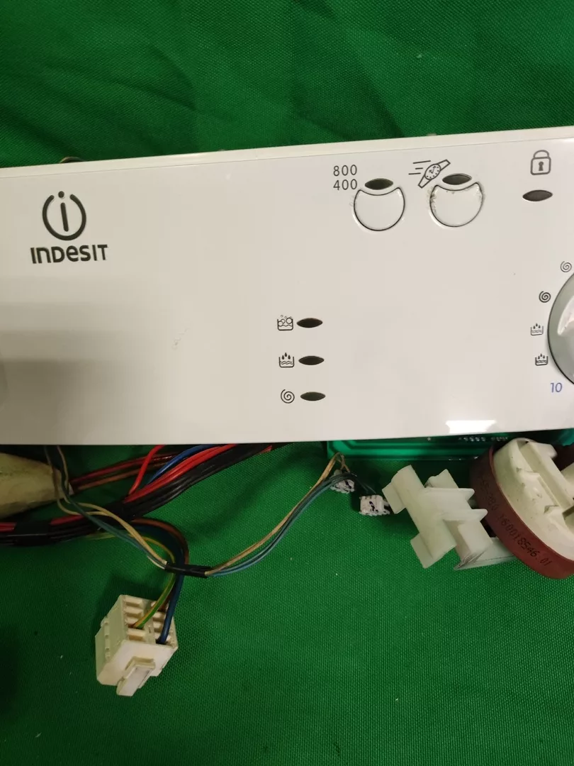 Модуль управления Indesit WIU80 для стиральной машины