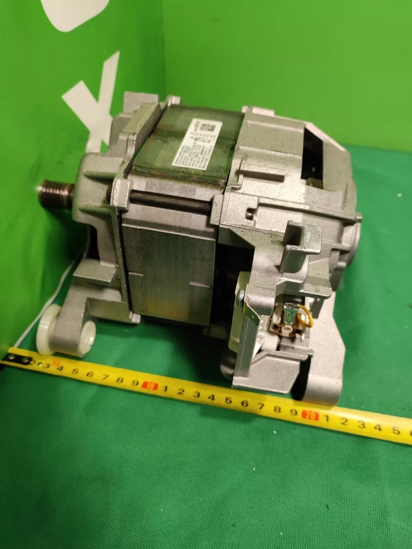Двигатель Bosch Motor 9000591767 -6 контактов