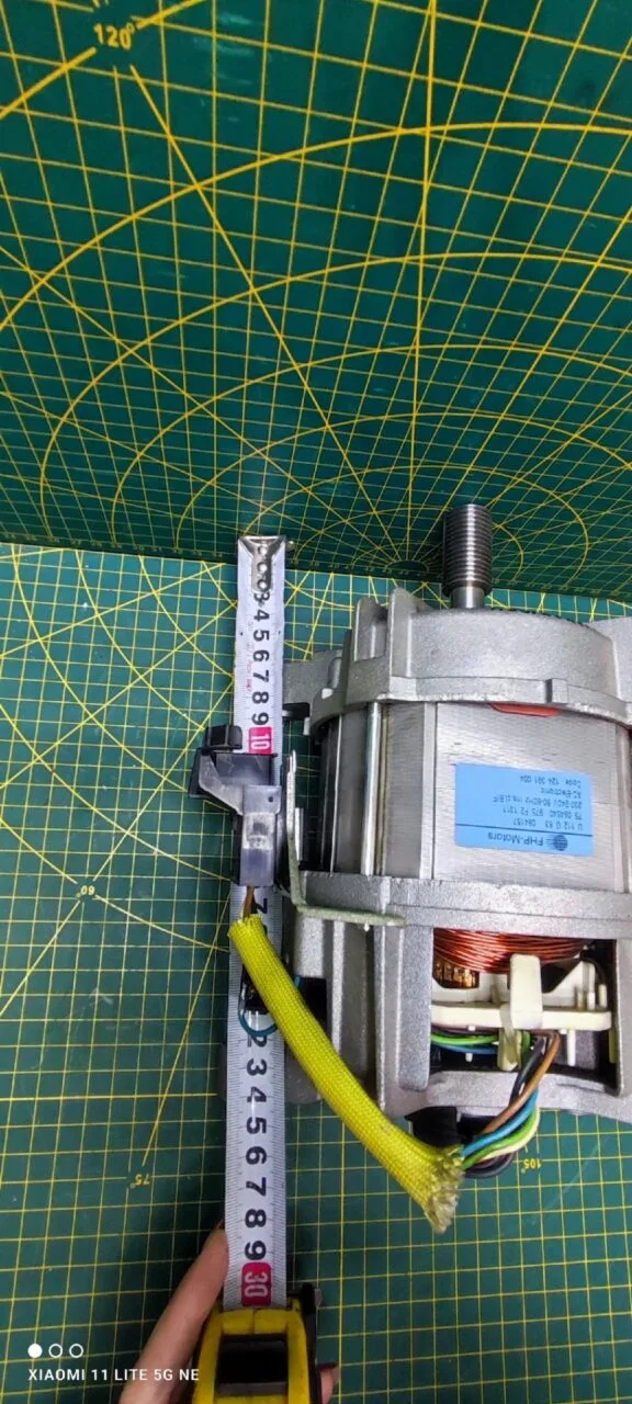 Двигатель Electrolux 124391004 8 контактов