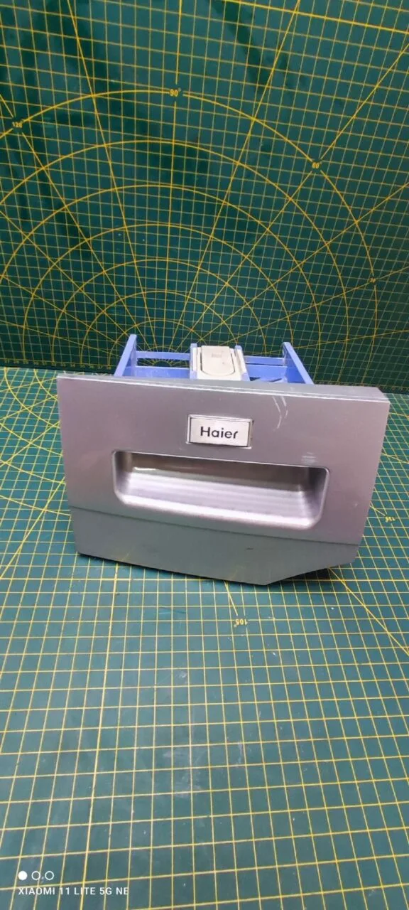 Лоток и панель порошкоприемника Haier 0020805240