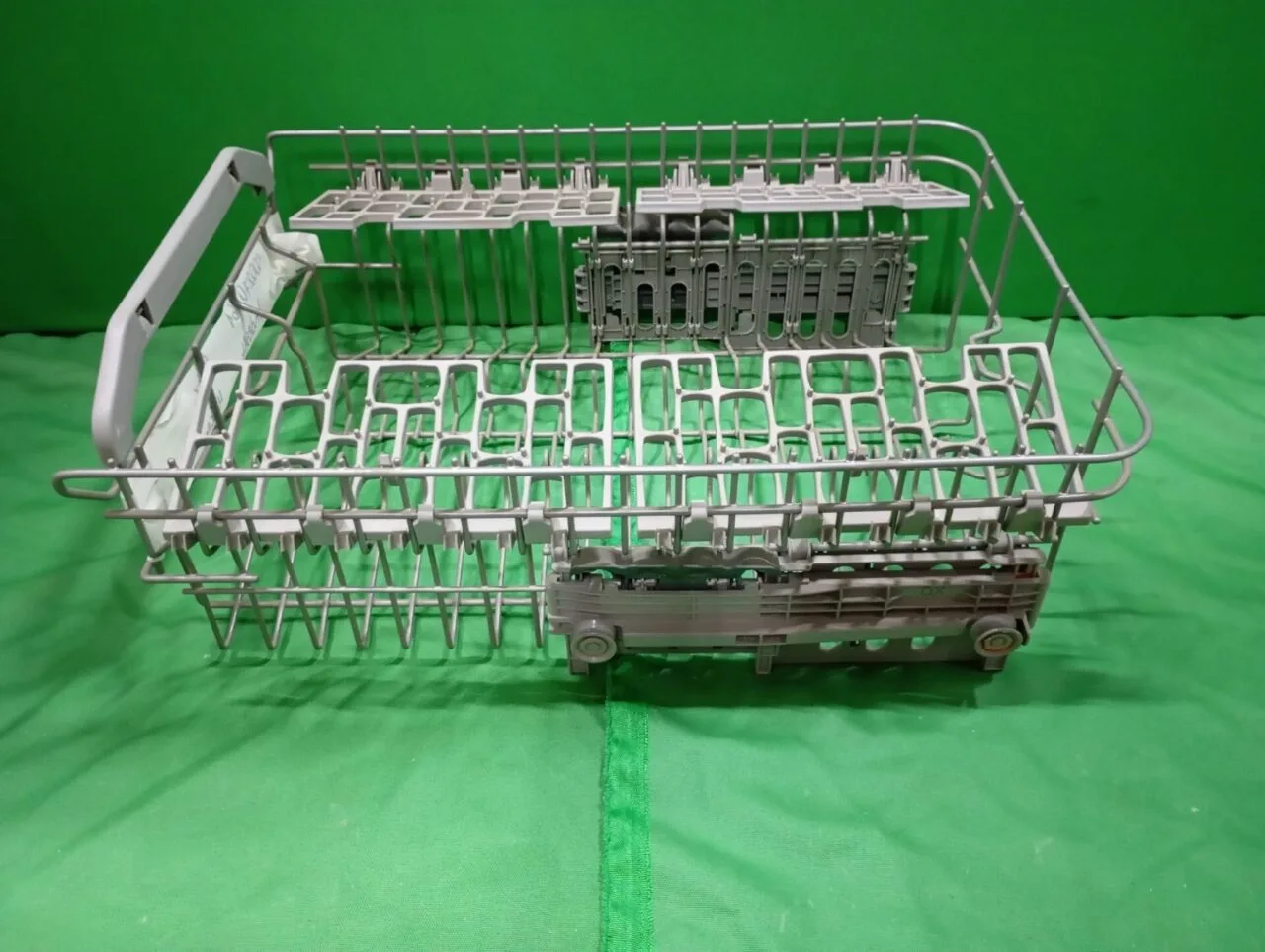 Верхняя корзина Indesit Ariston С00270961 для пмм 45см