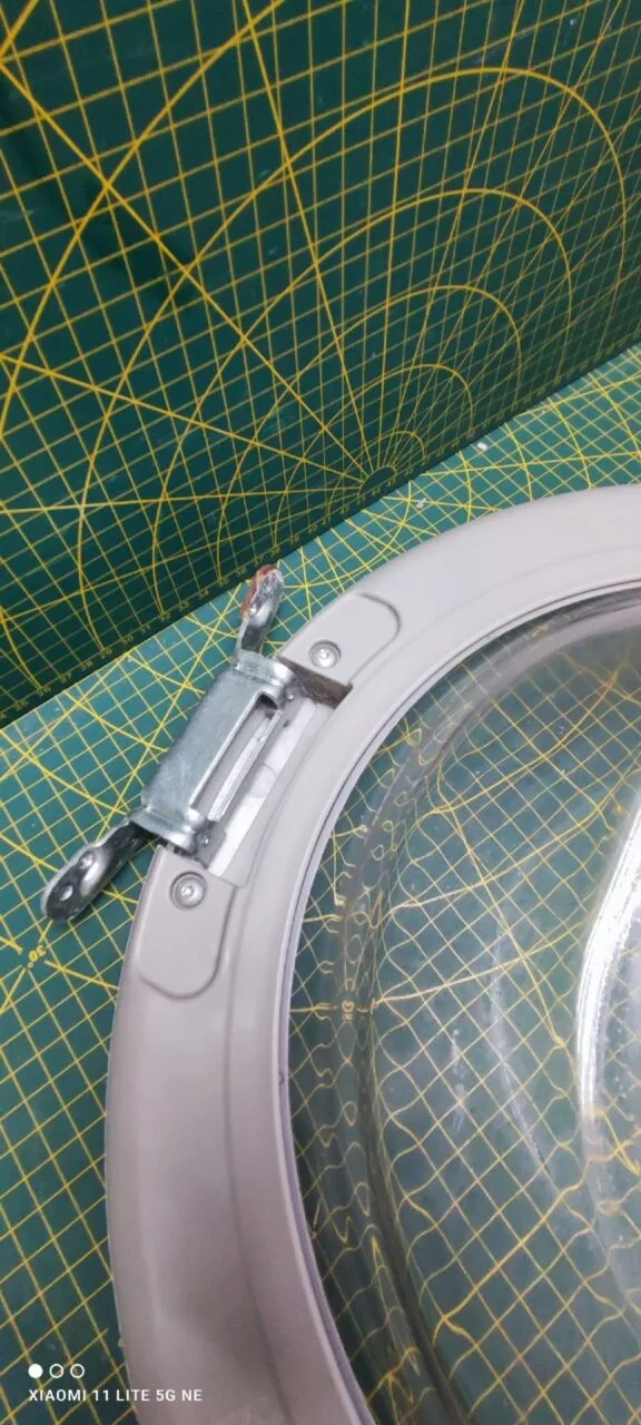 Люк Electrolux L808916
