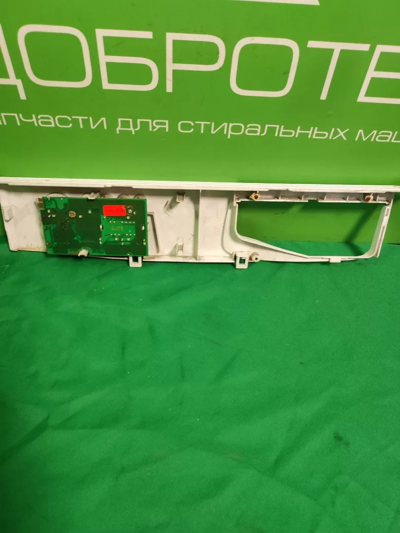 Панель для стиральной машины Indesit WIE 107