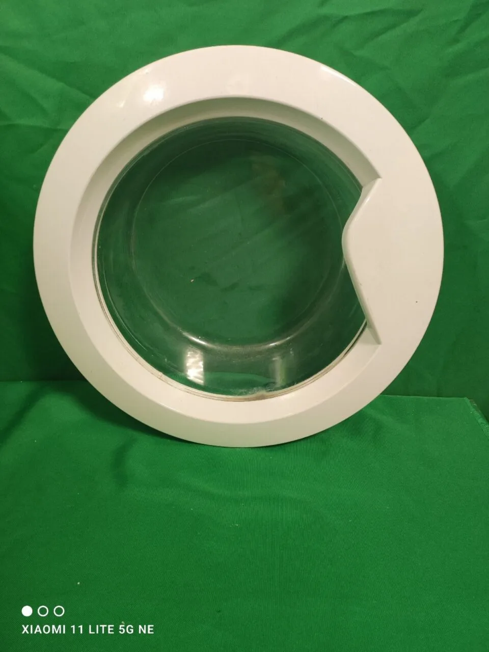 Люк INDESIT C00270980 Петля
