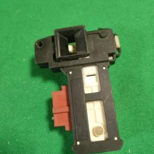 Замок люка (УБЛ) Beko 2847740500