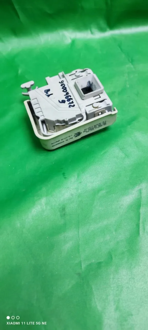 Замок люка (УБЛ) Bosch 9000466729