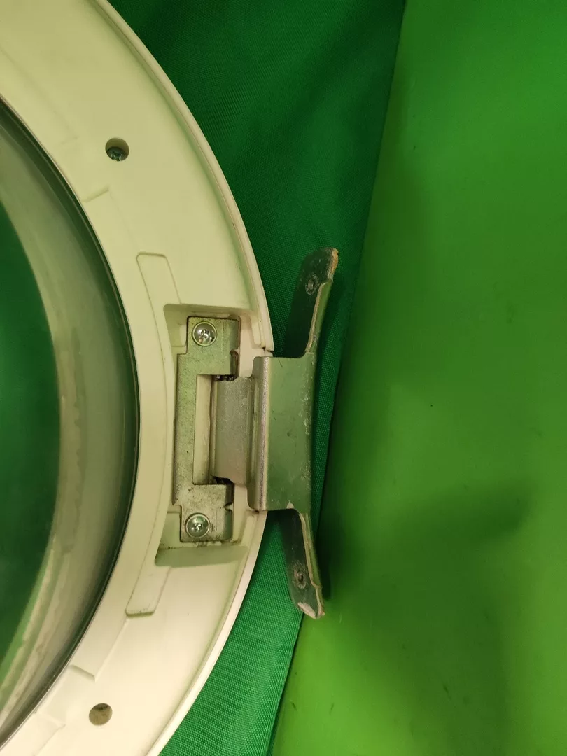 Люк в сборе Indesit C00270980 среднее Крючок