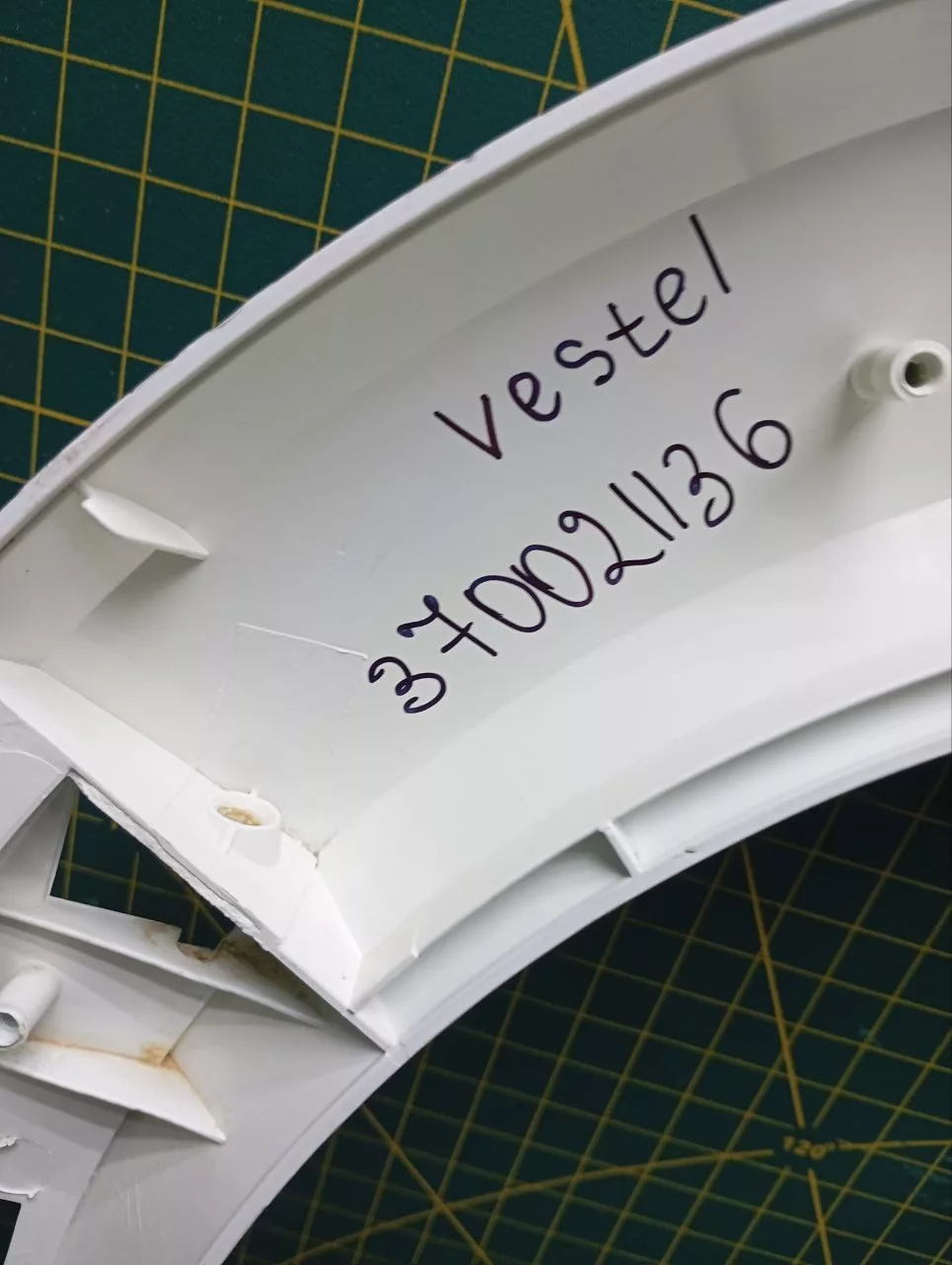 Обрамление внешнее Vestel 370021136