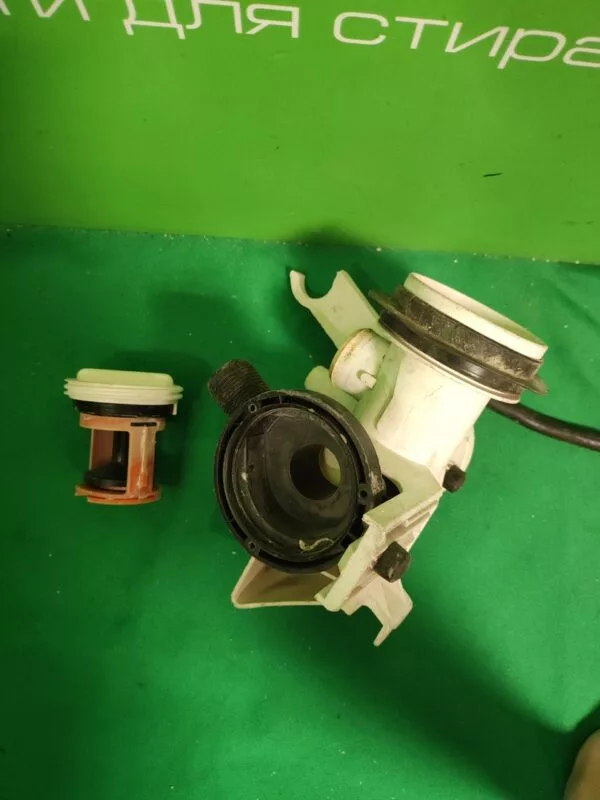 Улитка AEG 1105374 в сборе с фильтром