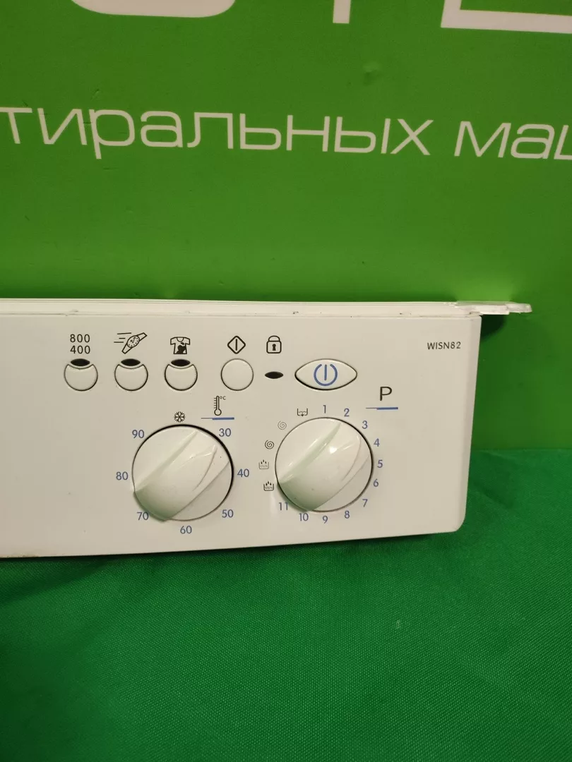 mCqBkSWOpM8 Панель Indesit WISN 82 для стиральной машины