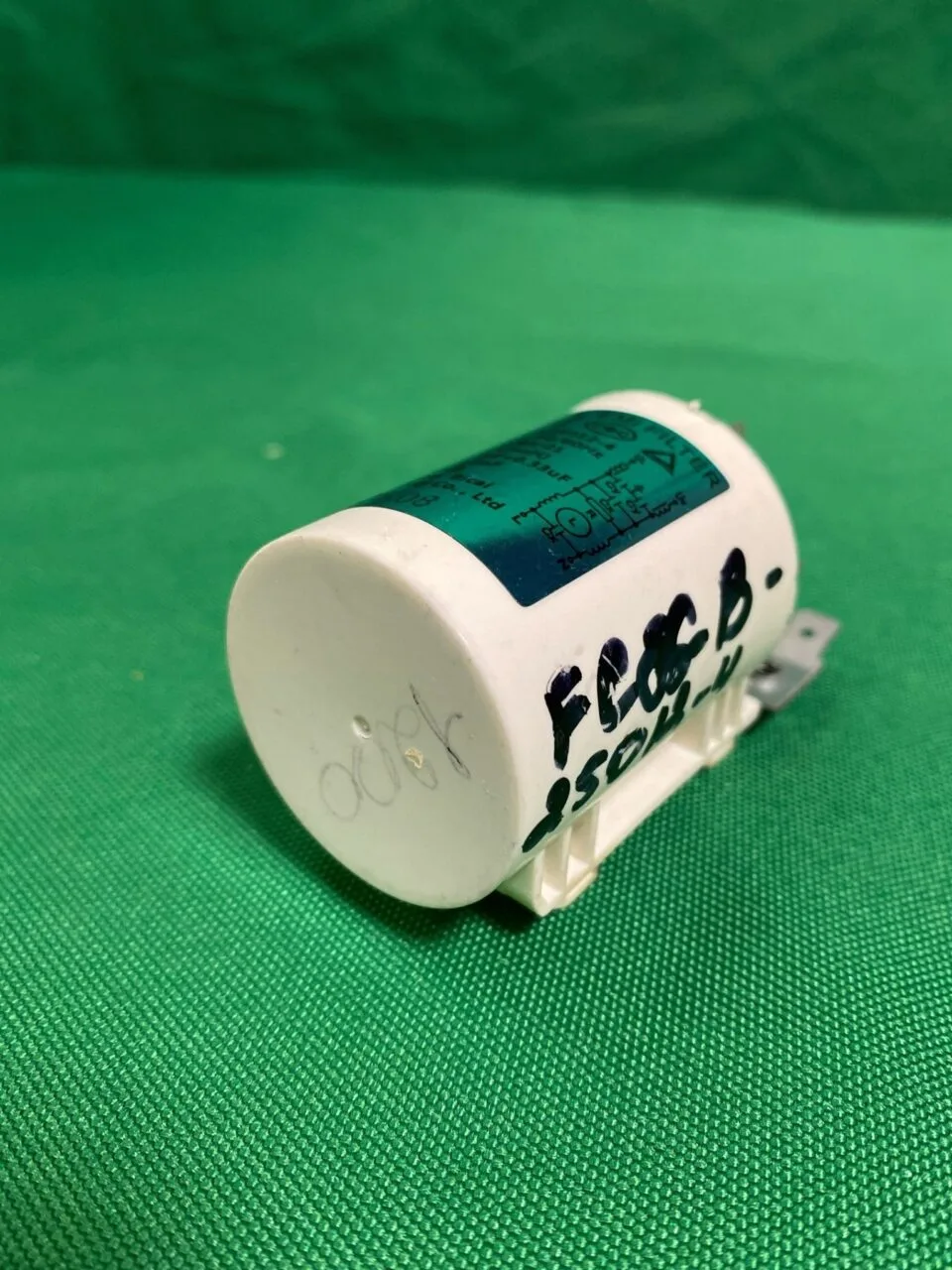 Сетевой фильтр Dexp FC86-B-25012-4
