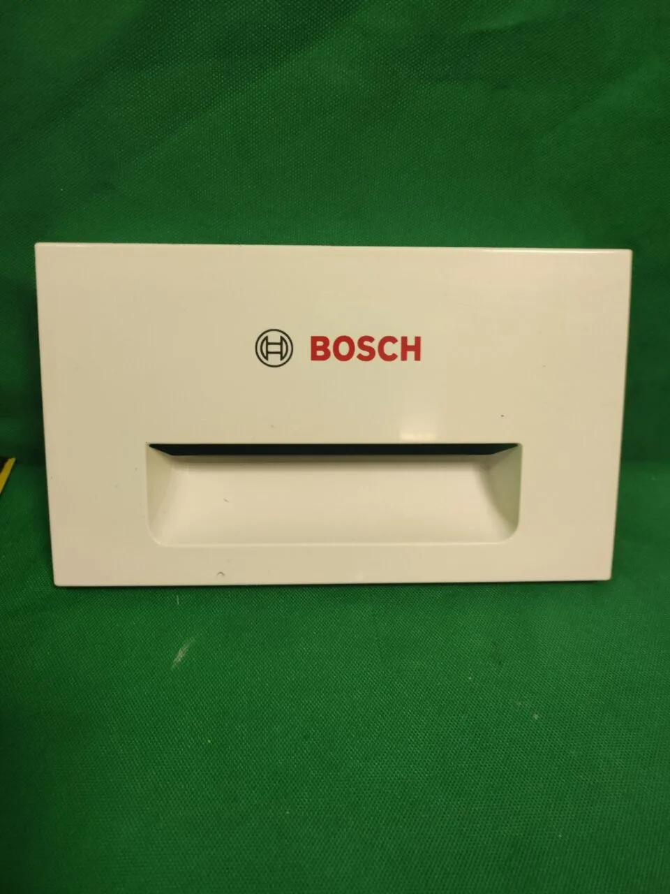 Панель порошкоприемника Bosch 90008122