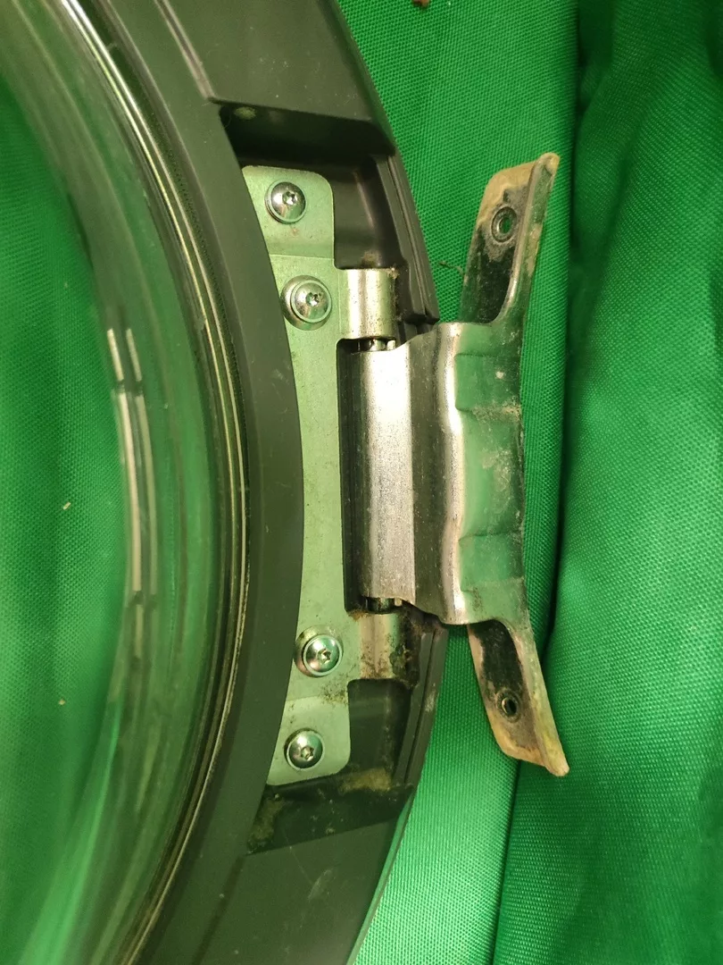 Люк Ariston C00299562 узкое стекло крючок