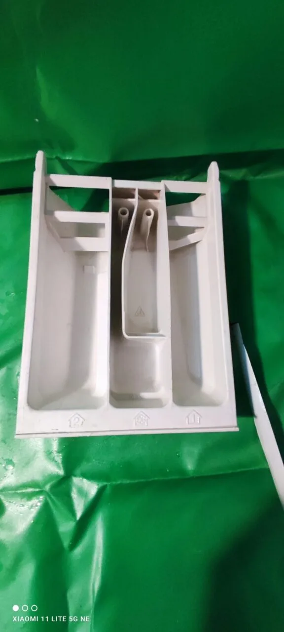 Лоток порошкоприемника Bosch 148001757-02