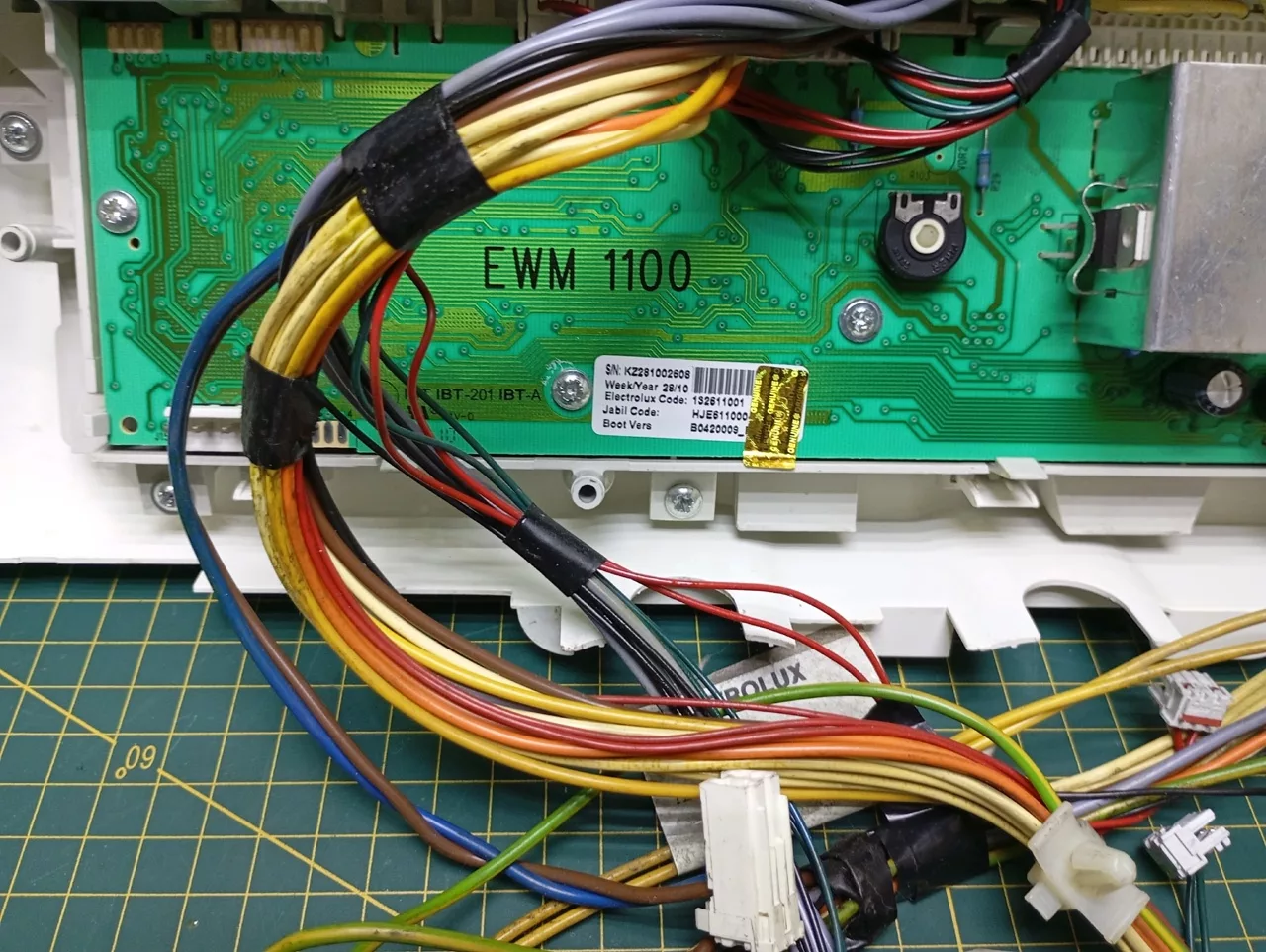oTxquY1htCIk7rNVglg4en57nz51IKgGSUVsqmzgk4IaNDSilmBiaIlqSb8TVIUu5Tojjr3JCFCEpqeF1hcV0rUN Модуль Electrolux EWT 135210W для стиральной машины с вертикальной загрузкой с пров
