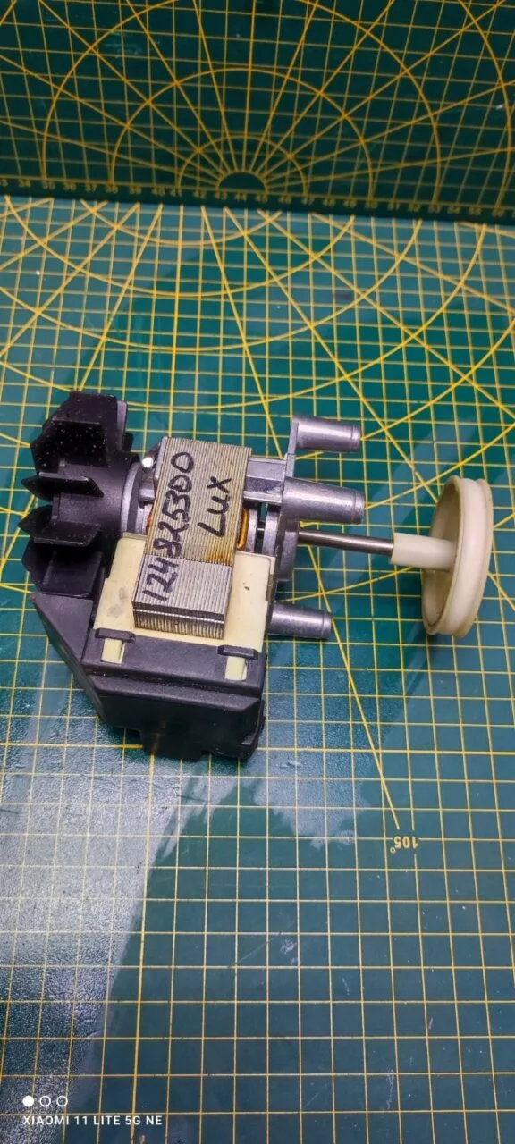 Мотор сушки Electrolux 124825300