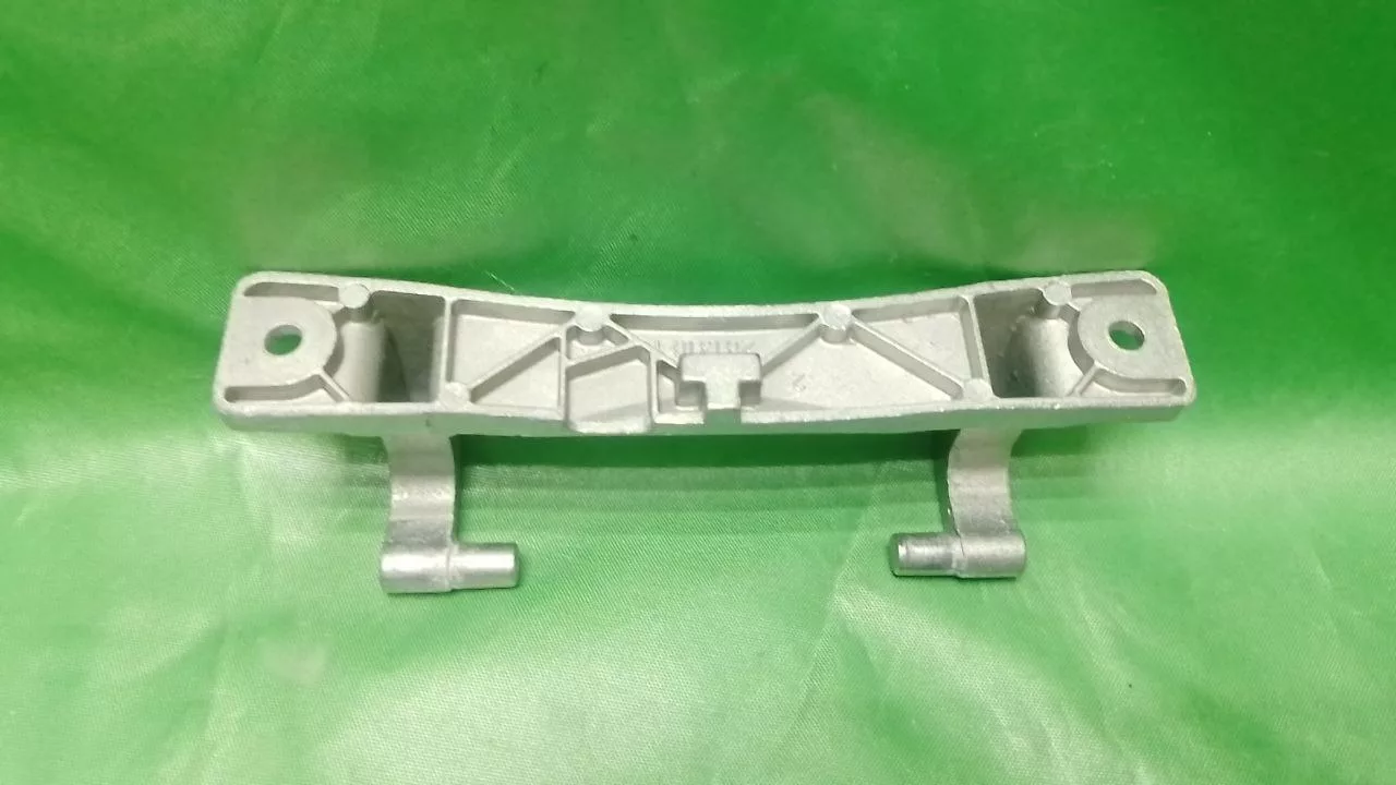 Петля люка Beko 281318 без втулок