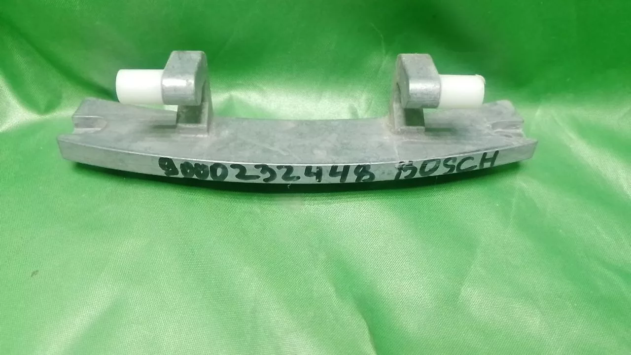 Петля люка Bosch 9000232448 +2втулки