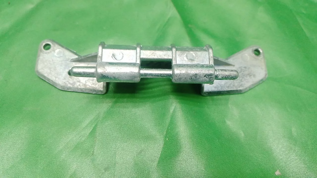 Петля люка Bosch 153150
