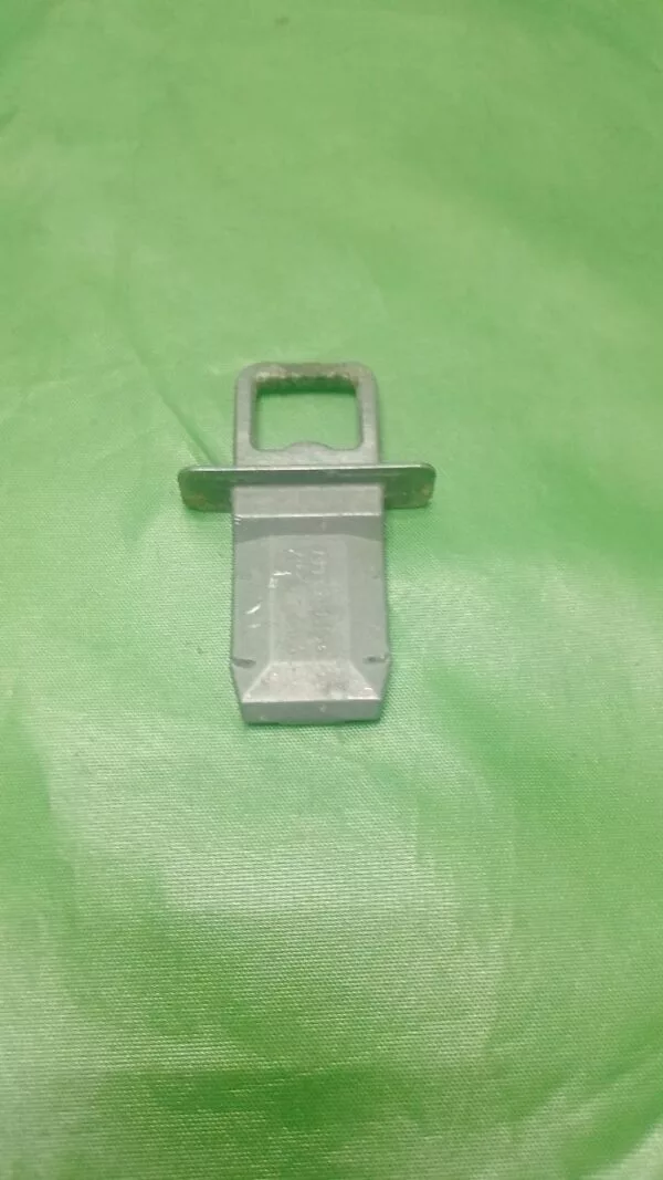 Фиксатор замка Bosch 9000203364 блокировки двери пмм Фиксатор замка Bosch 9000203364 блокировки двери пмм