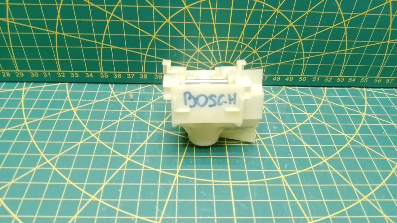 Замок дверцы Bosch 5600057948 для посудомоечной машины