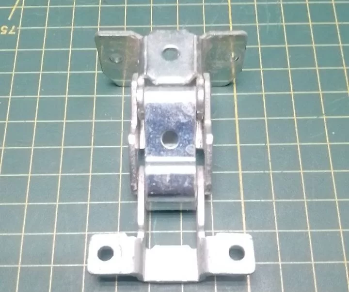Петли люка Indesit, Ariston C0064541 пара