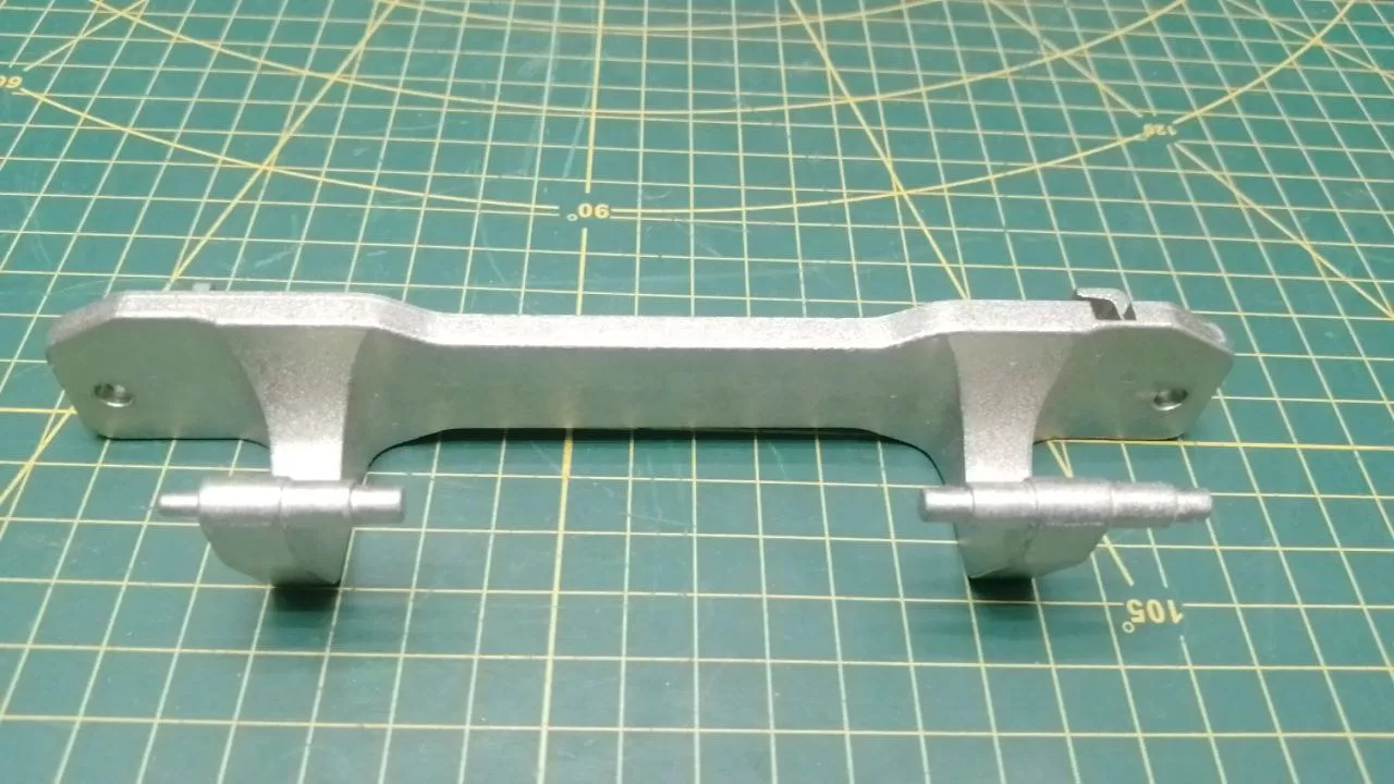 Петля люка Beko 2890610100