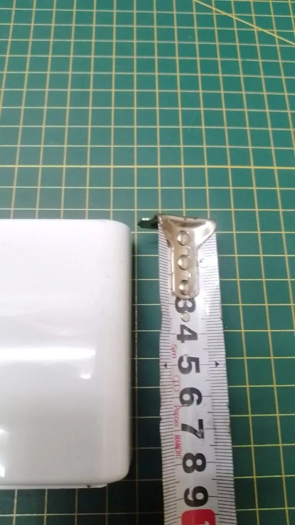 Цокольная панель Indesit, Ariston 250006334 к стиральной машине