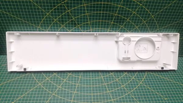 Цокольная панель LG 3550ER1014 (белая) к стиральной машине