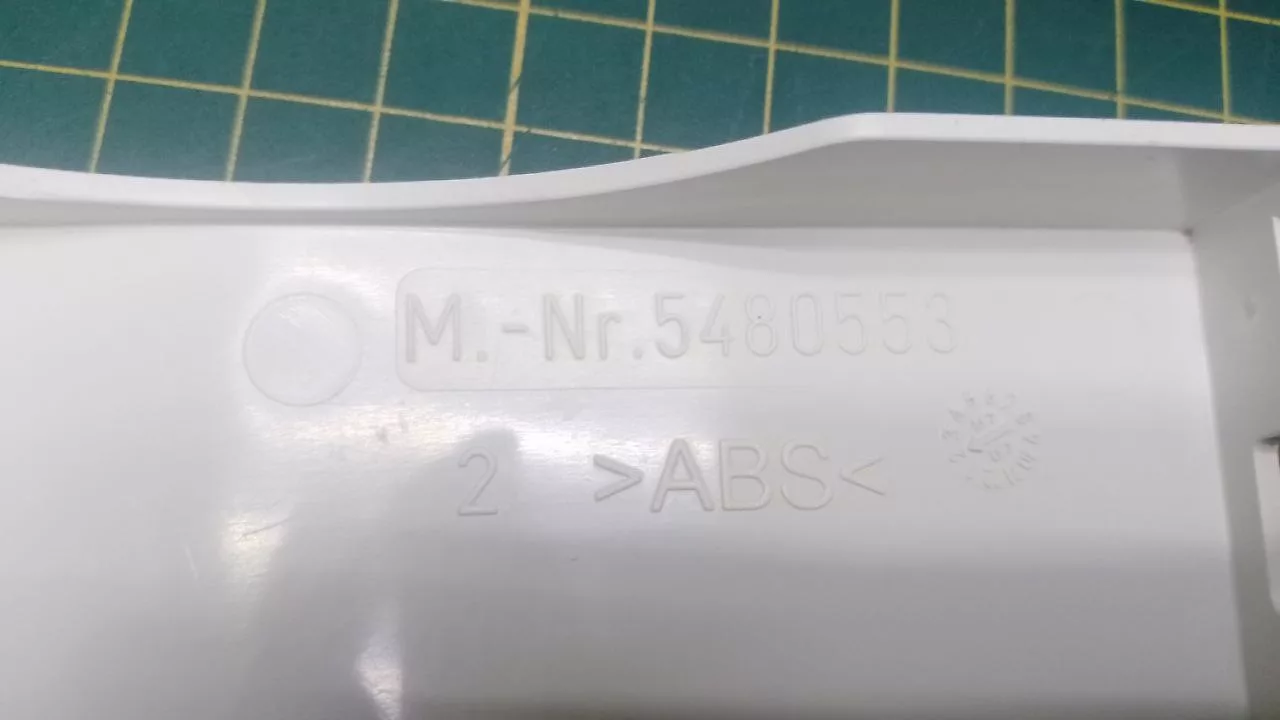 Панель сливного фильтра Miele 5480553 к вертикальной стиральной машине