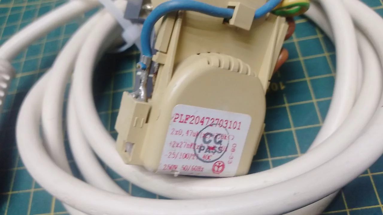 Сетевой фильтр с кабелем питания Ariston, Indesit PLF 20472703101 PLF 00472705100 к стиральной машине