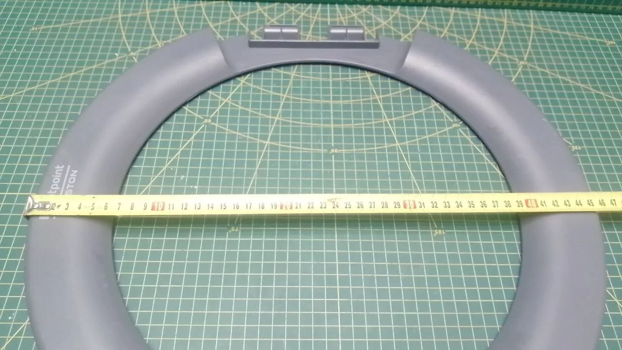 Обрамление внешнее Ariston 250006731(серое) к стиральной машине