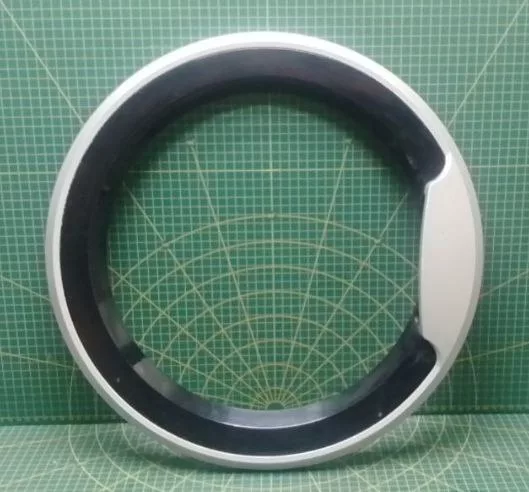 Обрамление внешнее Ariston 250007330 бел к стиральной машине
