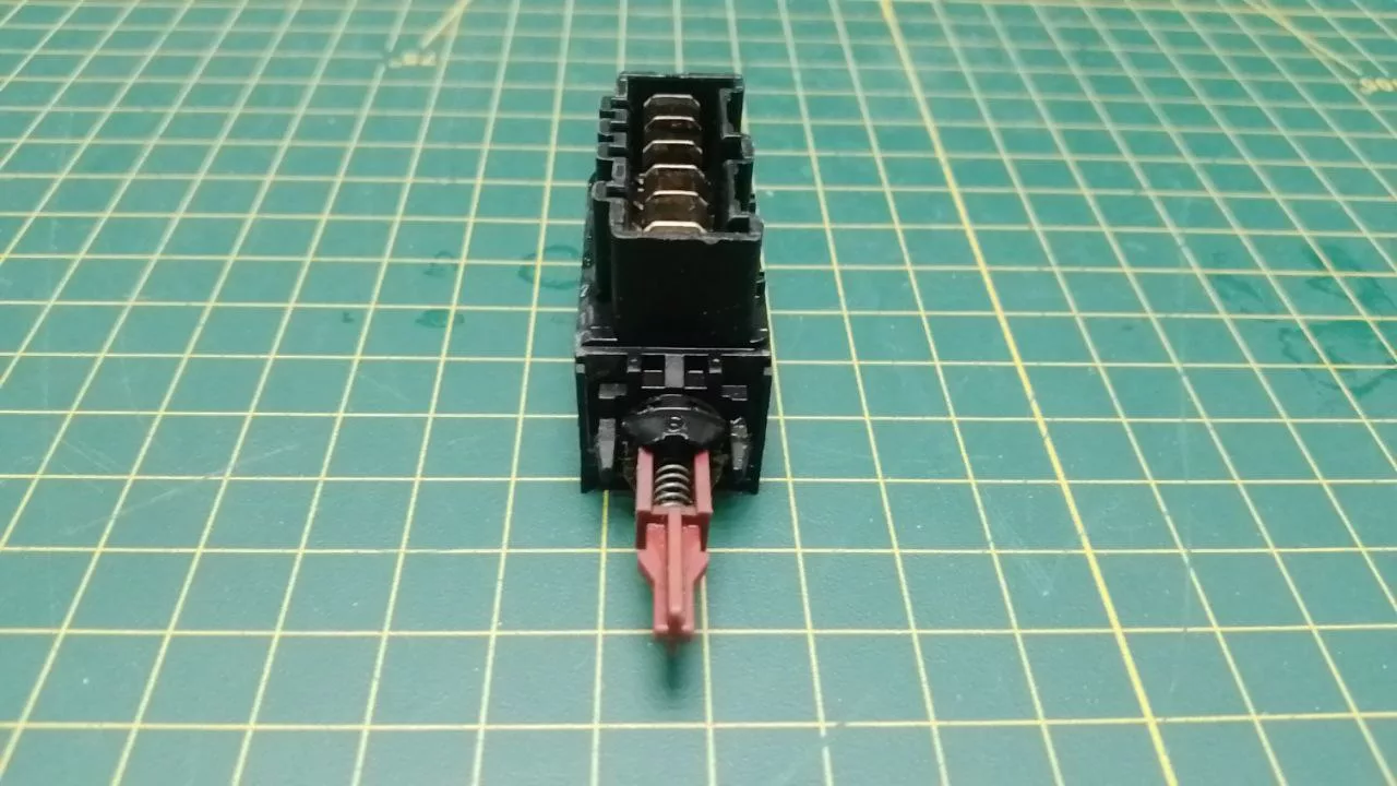 Сетевая кнопка AEG, Electrolux 1249271311 к стиральной машине