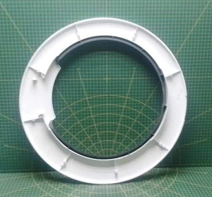 Обрамление внешнее Ariston, Indesit 250006853 к стиральной машине