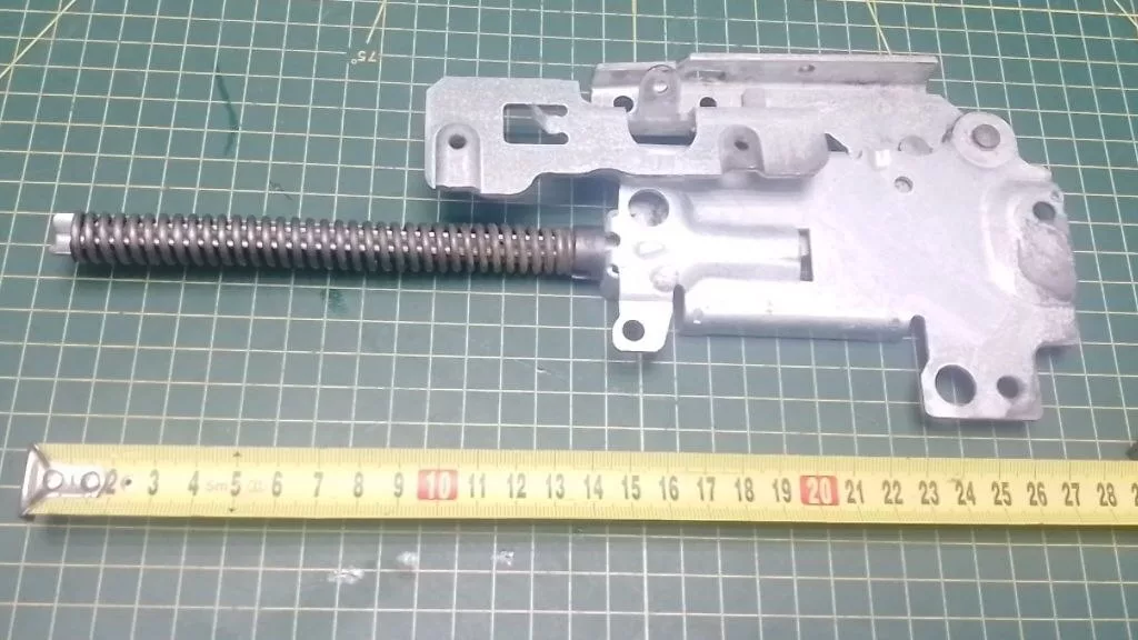 Петли Electrolux, AEG, Zanussi 4055067948 посудомоечной машине (комплект) черн.