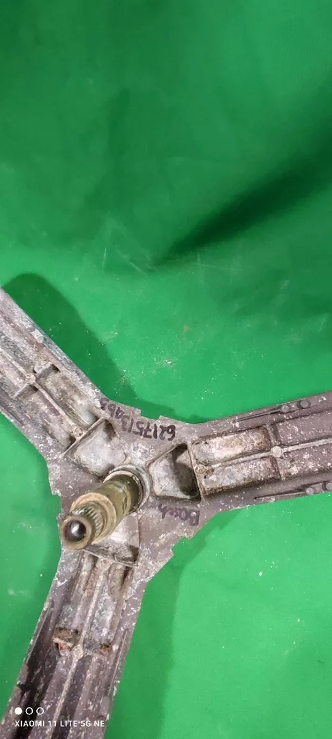 Крестовина Bosch 6217513ab3