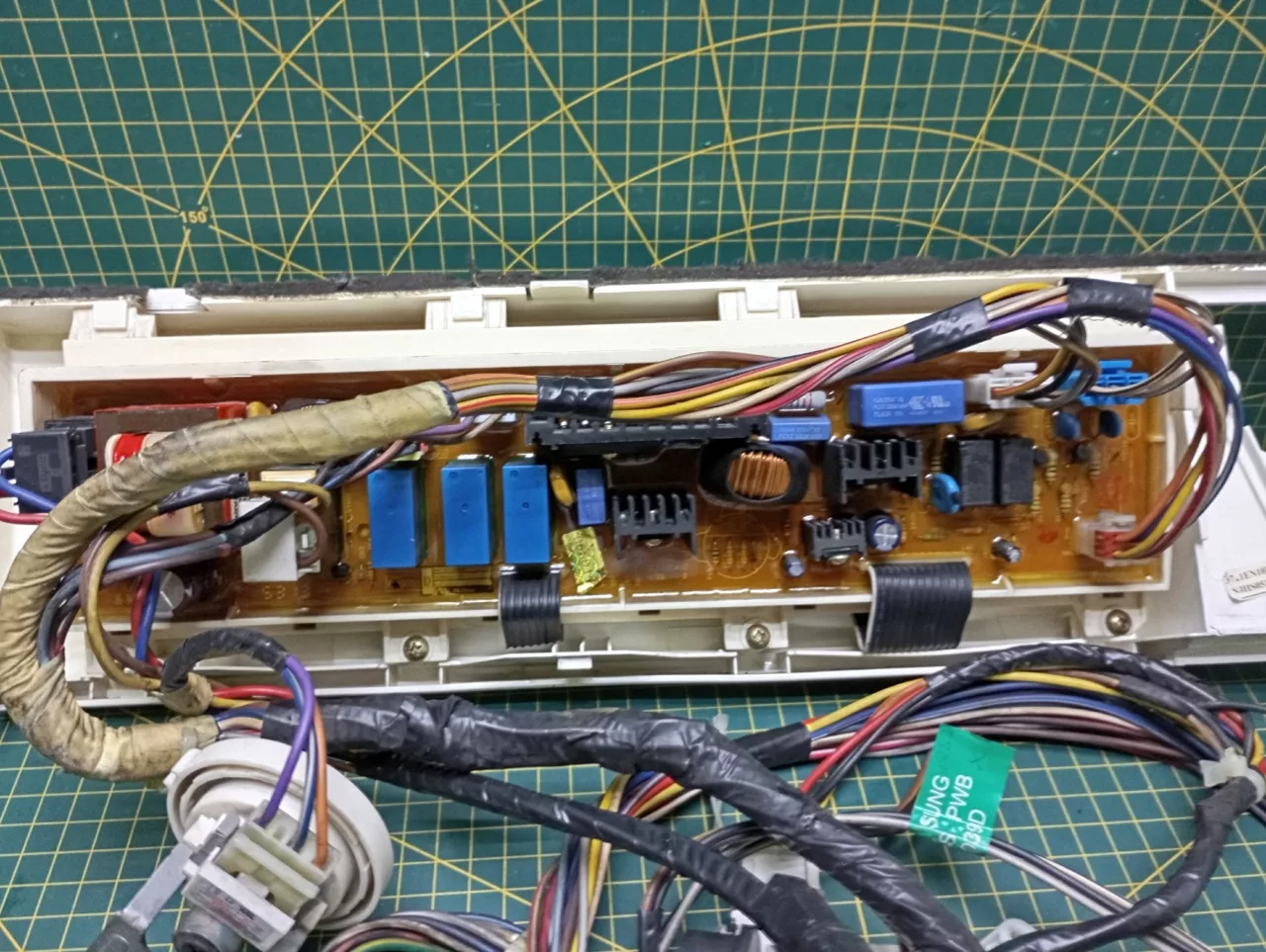 Модуль LG WD-80192N желтая панель