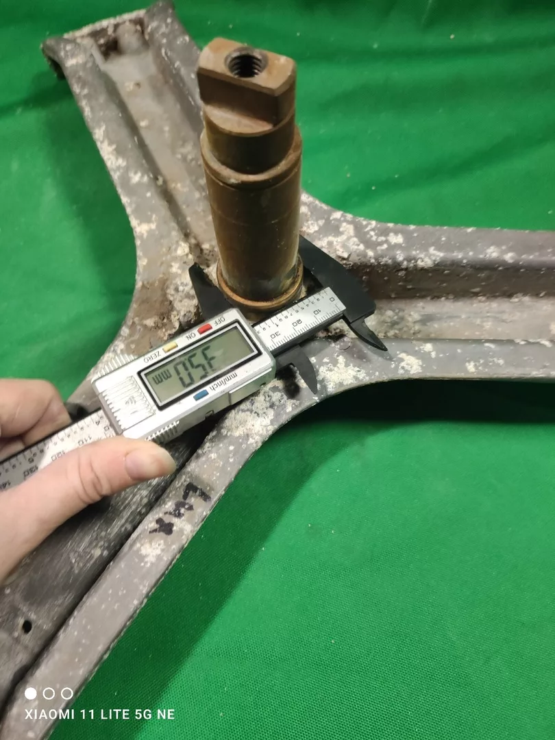 rhdr5gVWgzM Крестовина Electrolux 124968802