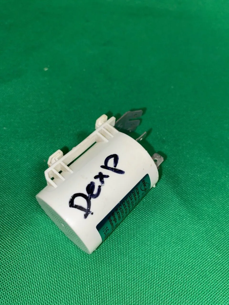Сетевой фильтр Dexp FC86-B-25012-4